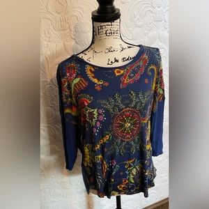 Designer Desigual top. Size L